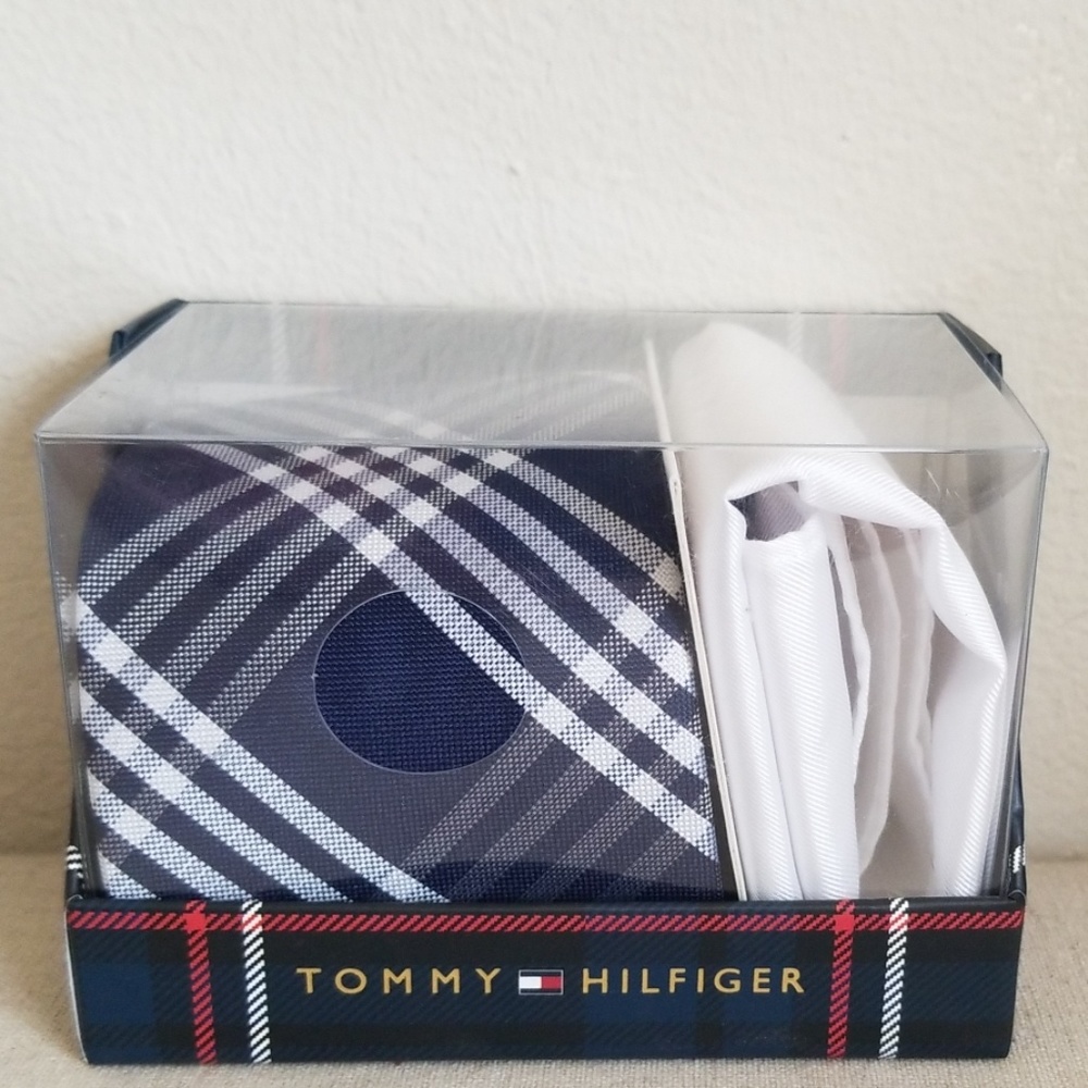 $95 3 pair Tommy Hilfiger Tie/Pocket Square - Picture 2 of 4